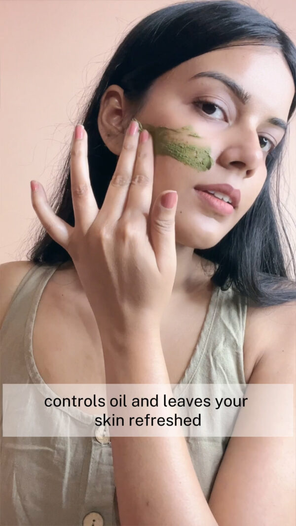 <span style="font-weight: 400;">Inroots Organic Neem Powder is free of preservatives, additives, and added fragrances. Our neem powder is made from 100% pure, certified organic </span><i><span style="font-weight: 400;">Azadirachta indica</span></i><span style="font-weight: 400;"> leaves that are carefully harvested, dried, and finely milled to a smooth powder that is easy to blend and use. This gives you a fresh, potent powder filled with natural antioxidants and antibacterial compounds. </span>
